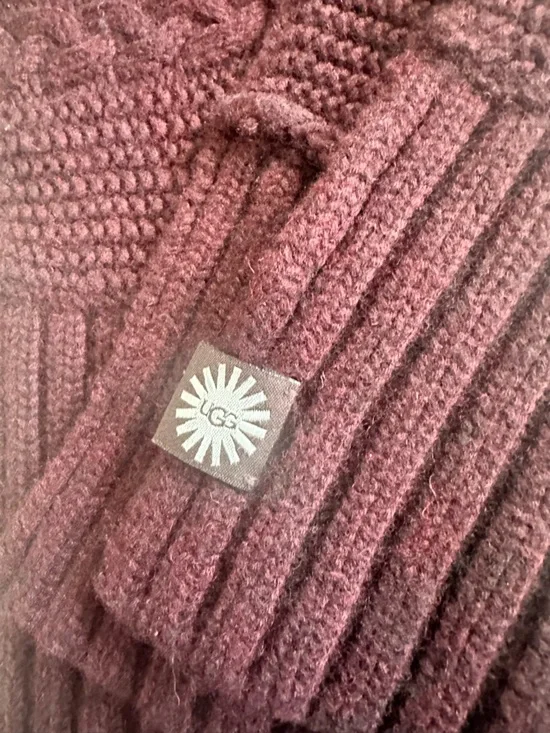 UGG Plum Knit Scarf O/S Cable Knit Chunky Cozy Winter Wrap Shawl - Picture 4 of 9